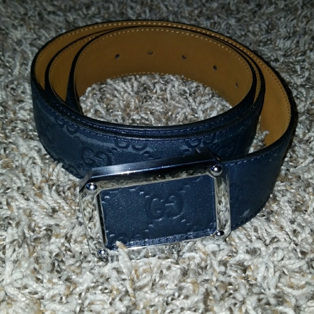 Authentic Gucci leather black belt